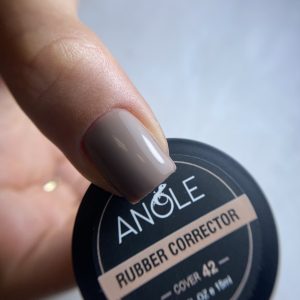Anole-rubber-corrector