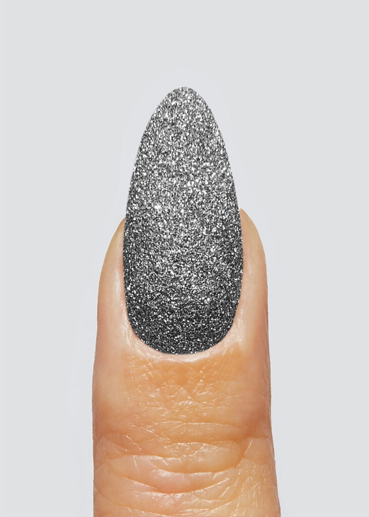 TGB_FINGER PDP_FLASHING PIGMENTS_ONYX_FINAL_TGB WEB CROP