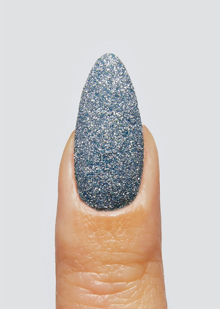 TGB_FINGER PDP_FLASHING PIGMENTS_ULTRA MARINE_FINAL_TGB WEB CROP