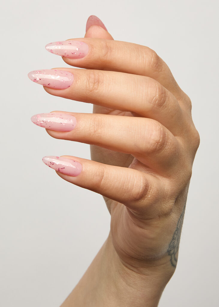 TGB_WEDDING COLLECTION_HAND PDP_1028_BOUQUET_FINAL_TGB WEB CROP